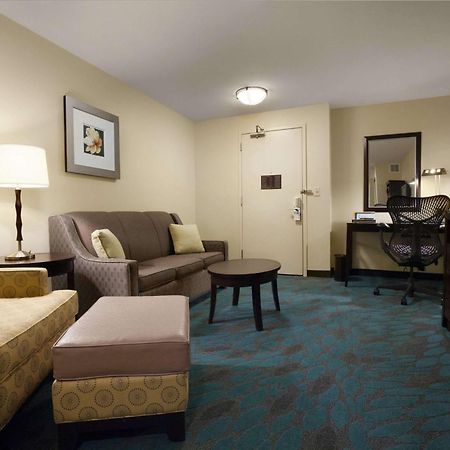 Hilton Garden Inn Fargo Exteriör bild