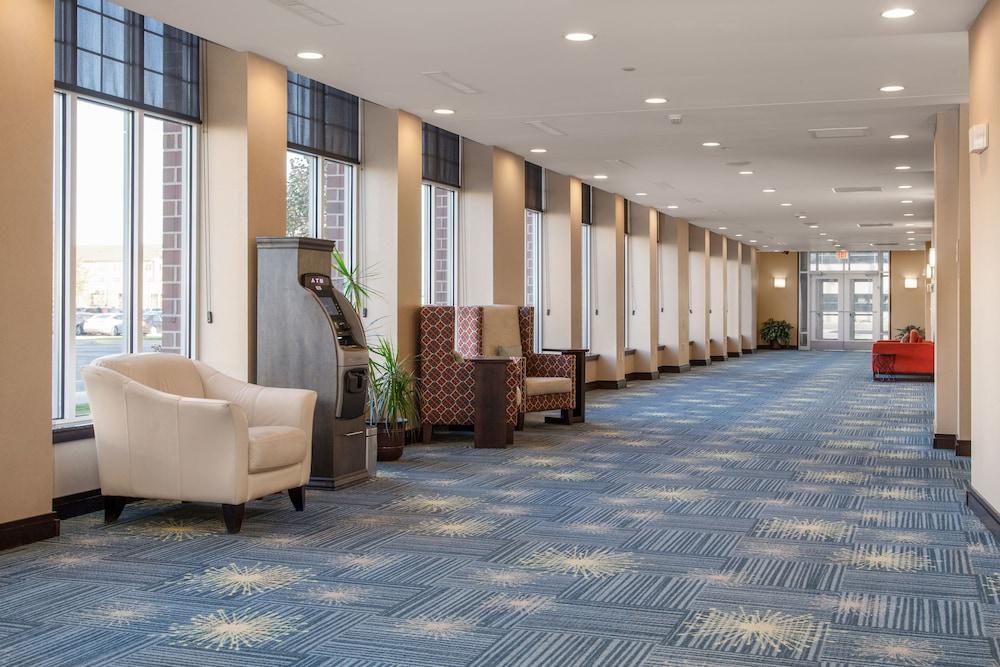 Hilton Garden Inn Fargo Exteriör bild