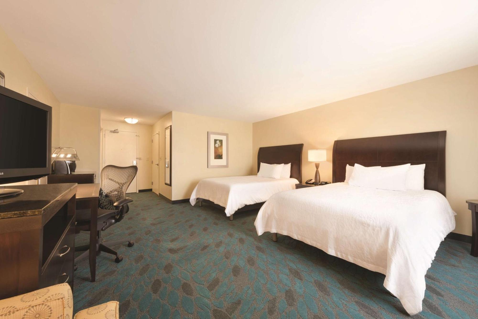 Hilton Garden Inn Fargo Exteriör bild