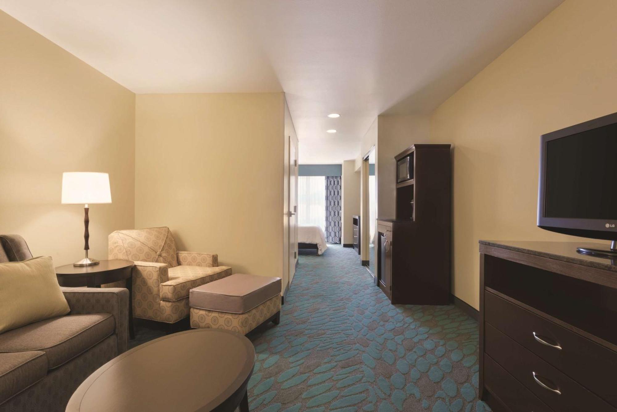 Hilton Garden Inn Fargo Exteriör bild