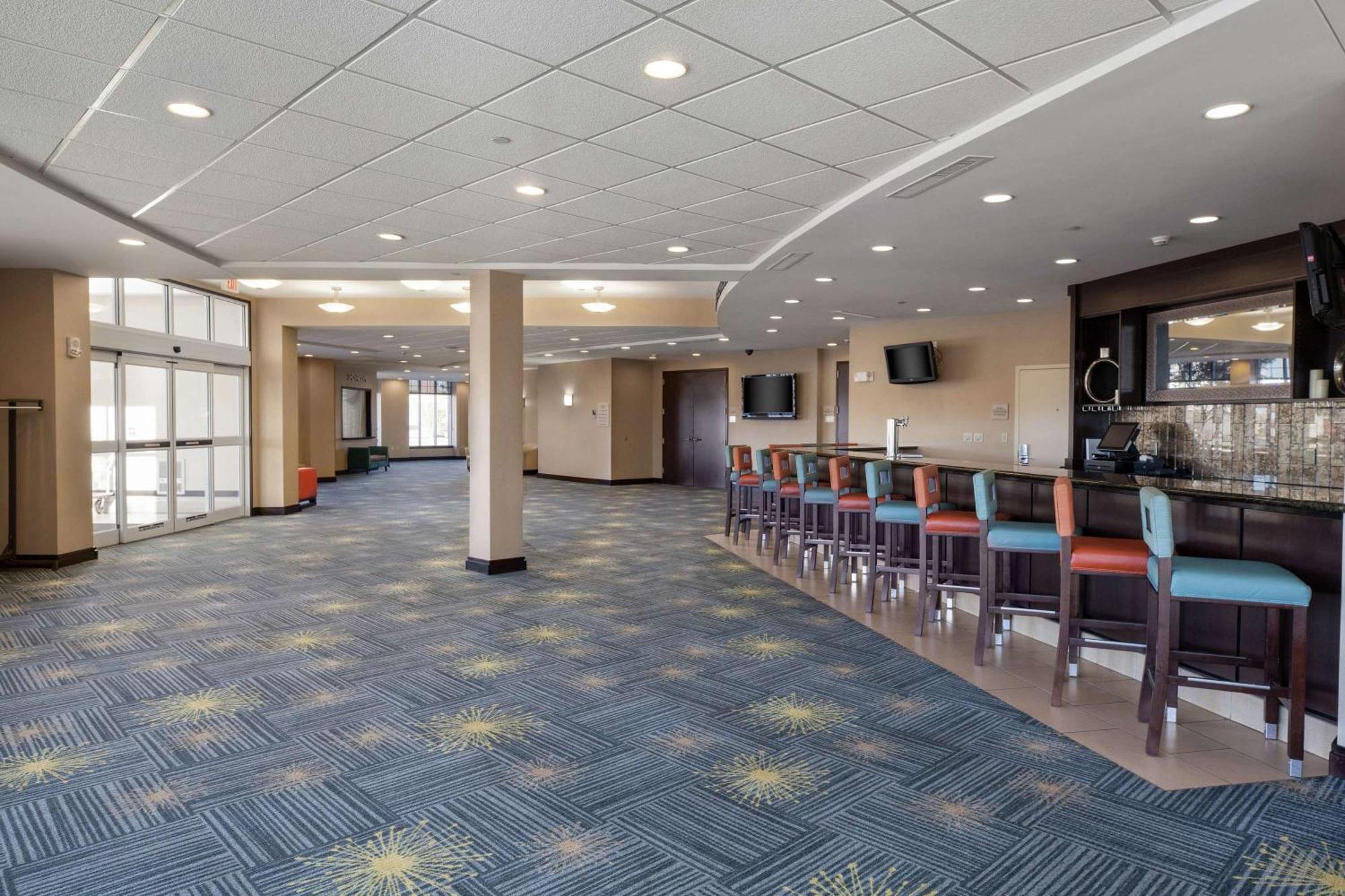 Hilton Garden Inn Fargo Exteriör bild