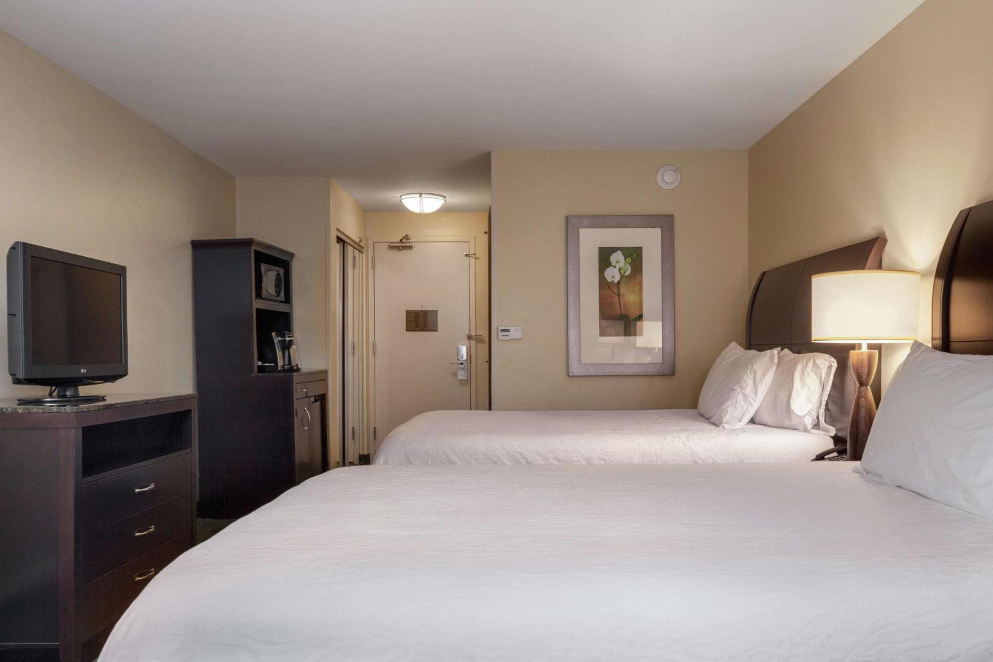 Hilton Garden Inn Fargo Exteriör bild